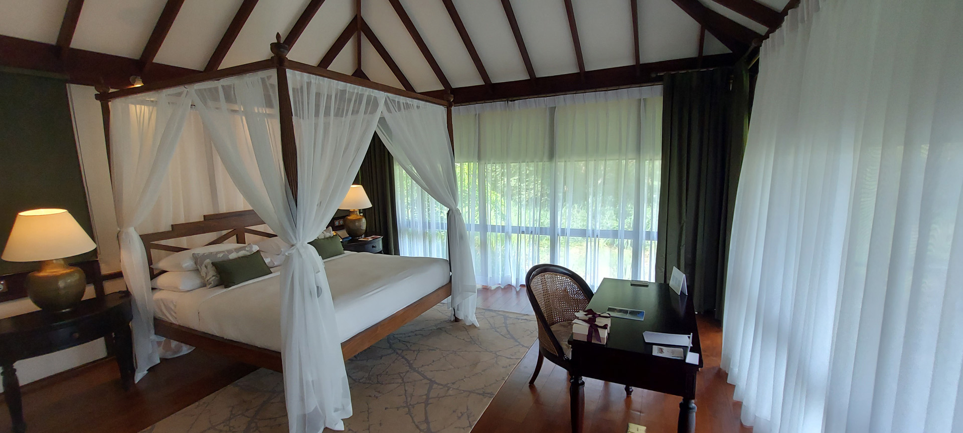 sri-lanka-luxury-room---unlimited-travel
